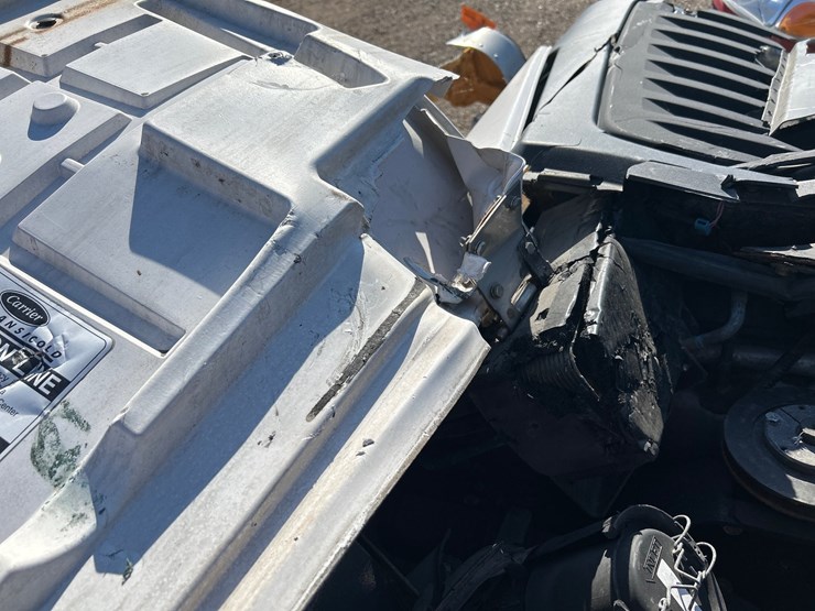 #6945-•-(1)-carrier-7500-x4-transport-refrigeration-unit-housing-image-15
