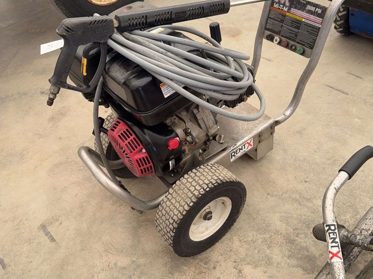 2018-mi-t-m-pressure-washer-3500-psi,-model-ca35041mah,-gas,-comes-with-hose-&-wand,-s/n--2615573-image-1