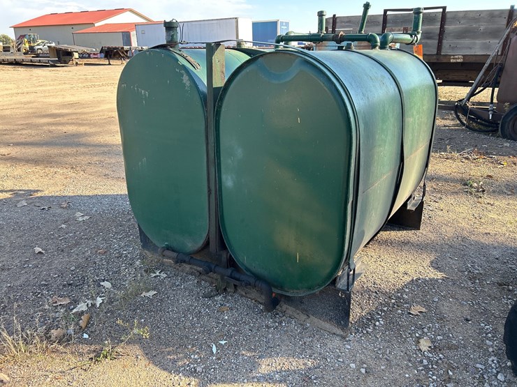 #6939-•-green-steel-waste-oil-storage-tanks-with-skid-base-image-4