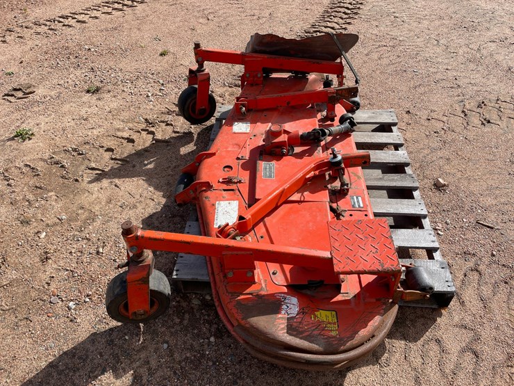 #1019-•-kubota-f2400-4wd-tractor-with-attachments-image-89