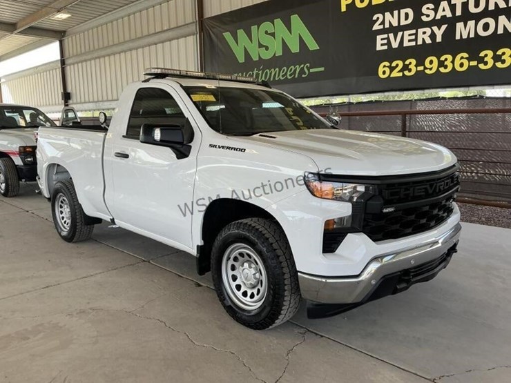 2026-chevrolet-silverado-1500-p/u-image-2