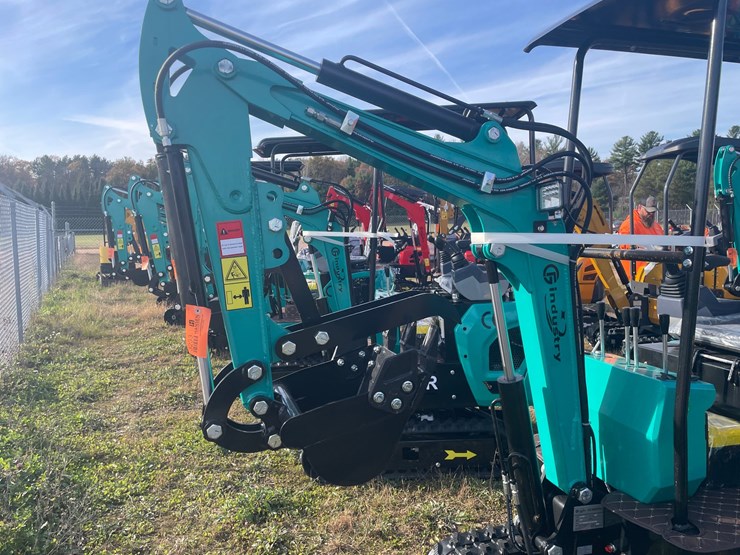 #3233-•-2026-cfg-kt13r-mini-excavator-image-20