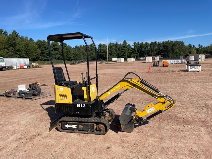 #3248-•-agt-mini-excavator-image-7