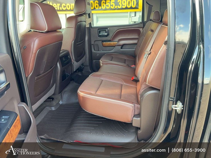 2015-chevrolet-silverado-1500-high-country-image-24