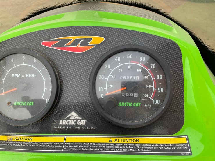 #1049-•-1999-arctic-cat-zr500-snowmobile-(has-reg.-card)-image-14