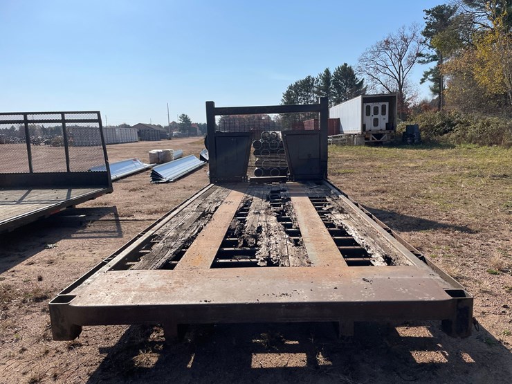 #3795-•-20'-flatbed-truck-box-image-7