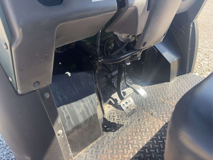 kawasaki-mule,-4wd,-hi/lo-range,-dump-bed,-2,474hrs,-gas-engine-image-15