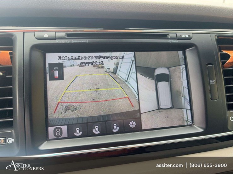 2017-kia-sedona-image-24