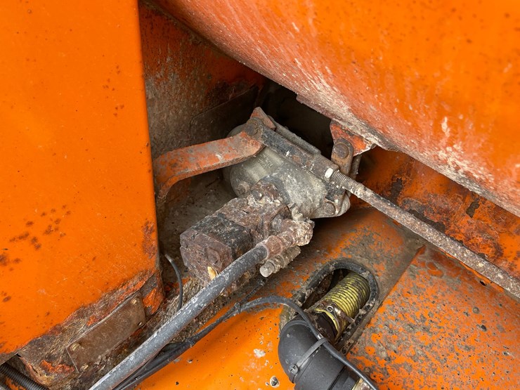 #3729-•-16'-salter-and-sand-box-with-conveyor-bottom-image-25
