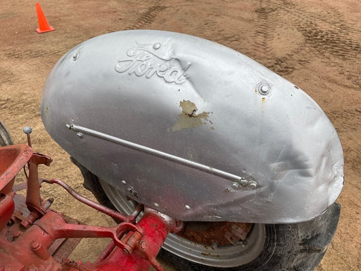 #1856-•-ford-tractor-image-55