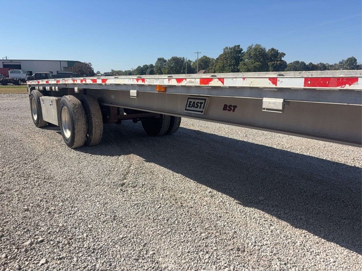 2006-east-48t-flat-deck-semi-trailer,-spread-axle-(120"),-all-axles:-21,200lbs,-11r24.5-tires,-steel-coil-supports,-vin#-1e1h5y2857rj40074-image-8