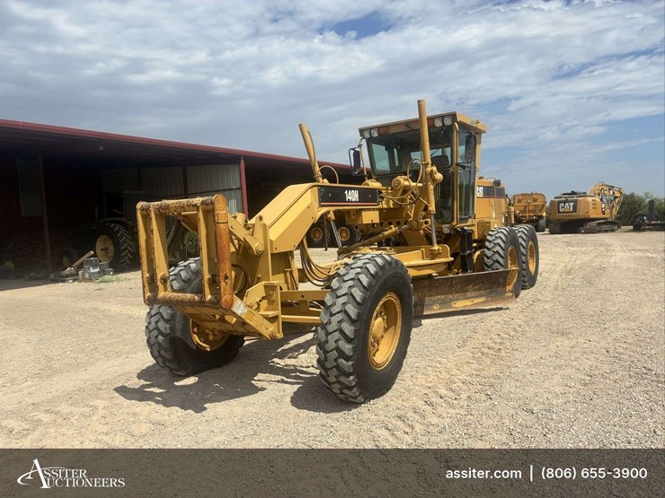 2002-caterpillar-140h-image-2