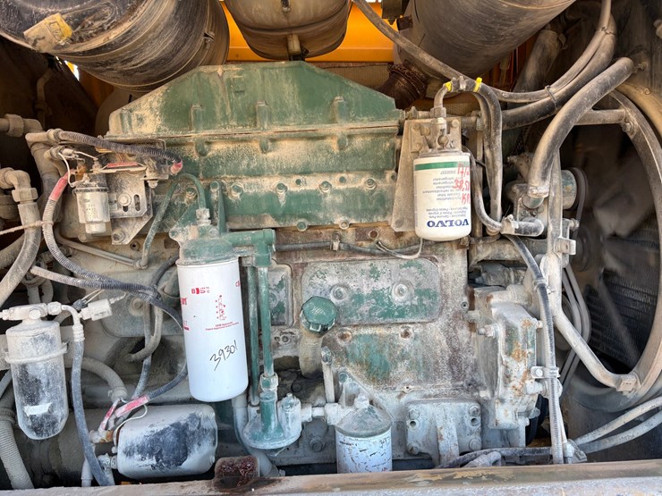 #1884-•-1998-volvo-l120c-wheel-loader-image-19