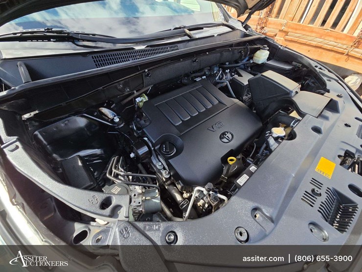 2015-toyota-highlander-xle-image-27