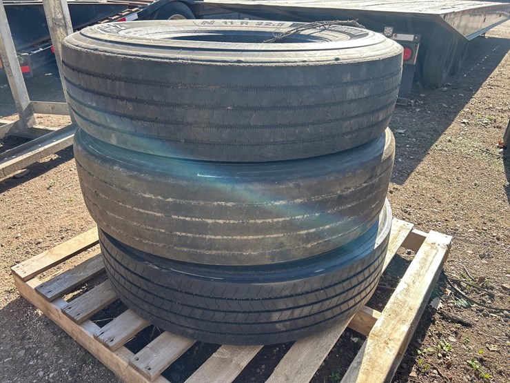 #6957-•-(3)-continental-hsr-11-r-22.5-commercial-truck-tires-image-5
