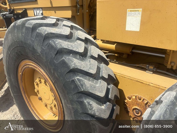 2002-caterpillar-140h-image-49