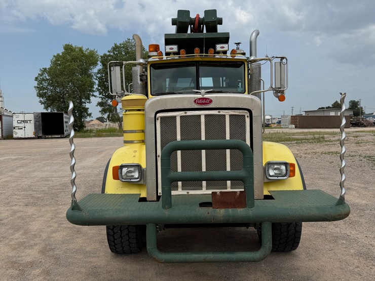 2013-peterbilt-367-image-4
