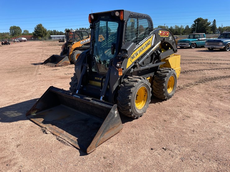 #1959-•-2015-new-holland-l230-skid-steer-image-1