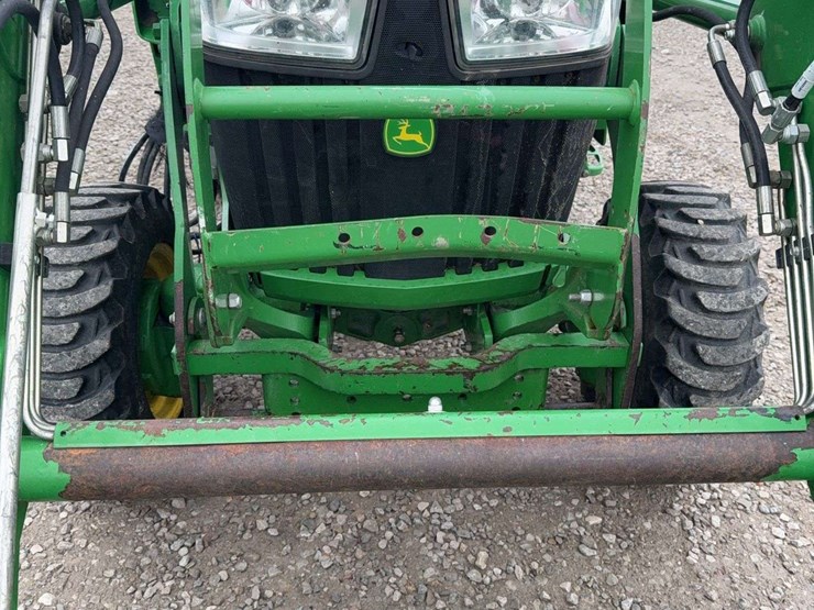 2016-john-deere-3033r-tractor,-front-loader,-with-bucket,-hydrostat,-diesel-engine,-1473.5-hours,540pto,-3pt-,-s/n--lv3033rcgg100590,-loader-s/n--1poh165xpfx009721.-image-5