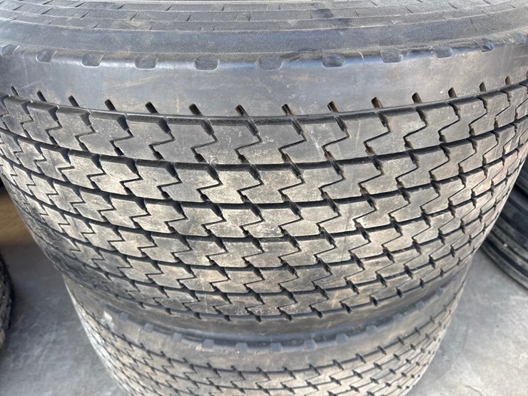 #6989-•-(2)-commercial-truck-tires-with-rims-image-6