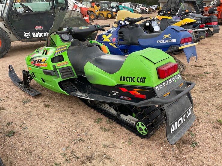 #1050-•-1999-arctic-cat-zr500-snowmobile-(has-reg.-card)-image-4