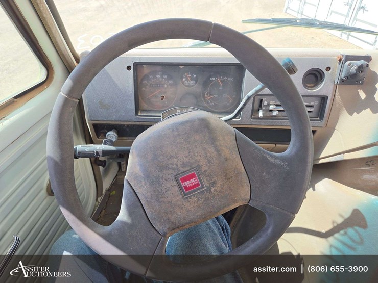 1993-gmc-3500-image-17