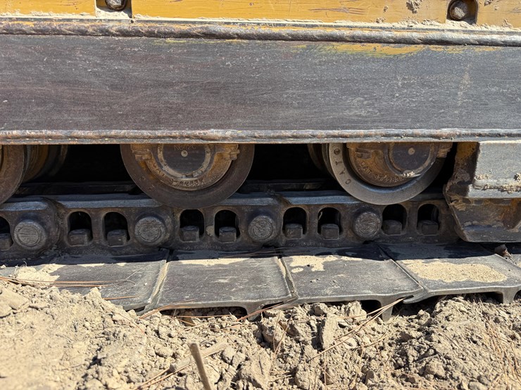 caterpillar-d3g-xl-image-20