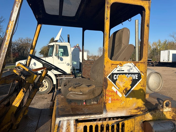 #6922-•-baker-fmf-060-industrial-forklift-image-11