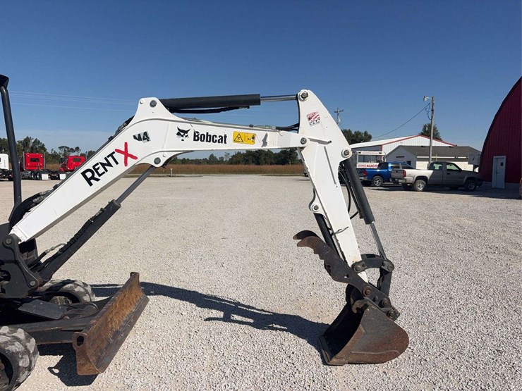 2021-bobcat-e32-tracked-mini-excavator,-2,213-hours-,-diesel,-with-hyd-thumb,-comes-with-20”-smooth-bucket,-s/n--b3y115533-image-6