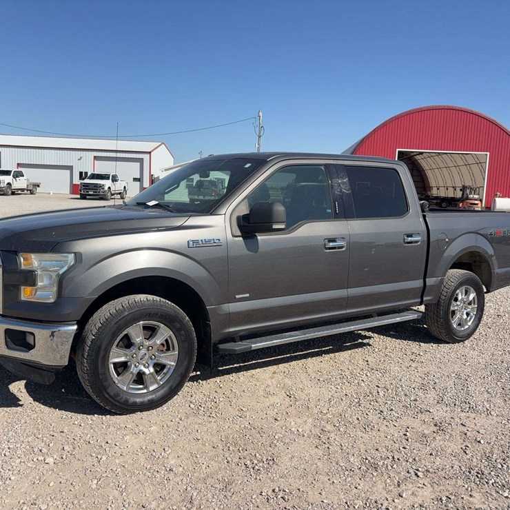 2015 Ford F150 truck, 4 door, 3.5L V6 EcoBoost engine, 215,182 miles, leather seats with seat covers, max floor mats, keyless entry, power lock, windows, and seat, VIN# 1TEQ1EG4FKF22143