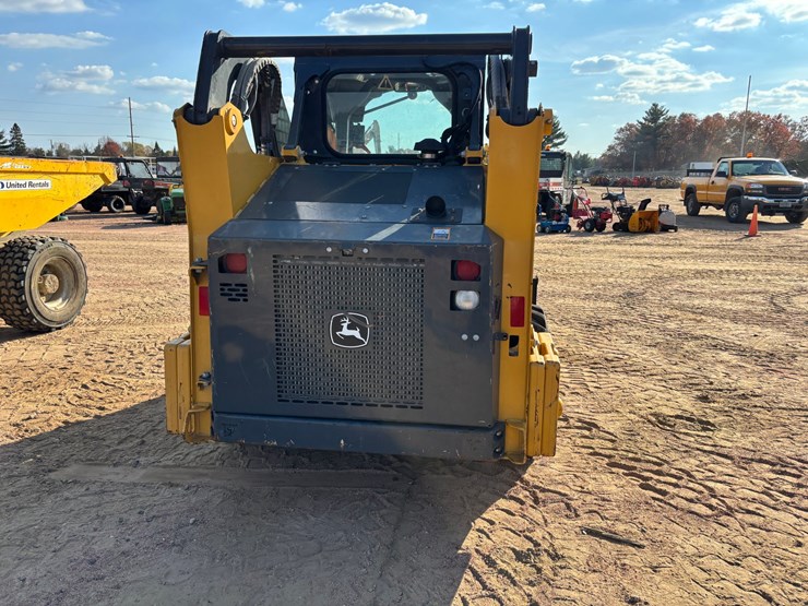 #1078-•-2023-john-deere-318g-wheeled-skid-steer-image-6