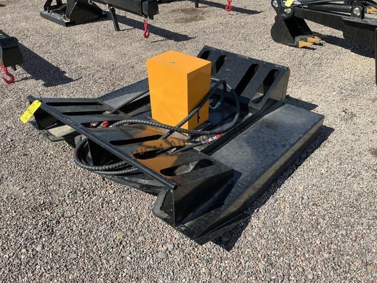 2026-giyi-53in-mower-deck-for-stand-up-skid-steer-image-4