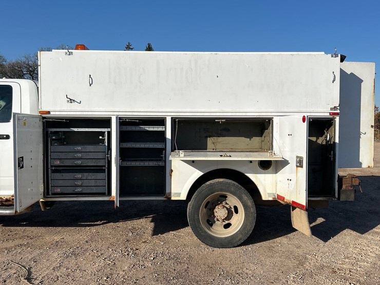 #6901-•-2011-ram-5500-heavy-duty-service-truck-(has-wi-title)-image-20