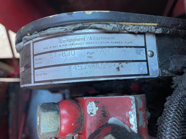 #1898-•-1991-ih-1660-axial-flow-combine-image-51