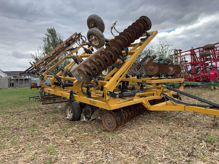 landoll-876-tilloll,-35ft,-hd-3-bar-harrow,-c-shank,-17''-blades,-10''-sweeps-image-4
