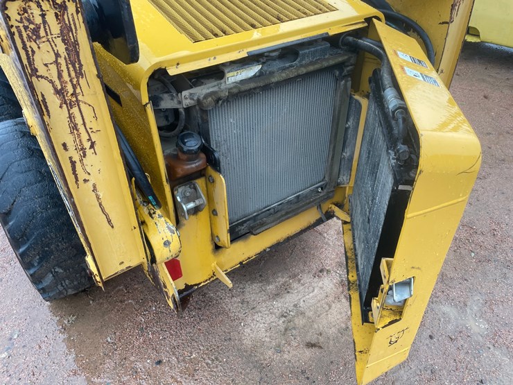 #1852-•-john-deere-317-skid-steer-image-29