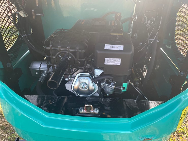 #3227-•-2026-cfg-kv16r-mini-excavator-image-13