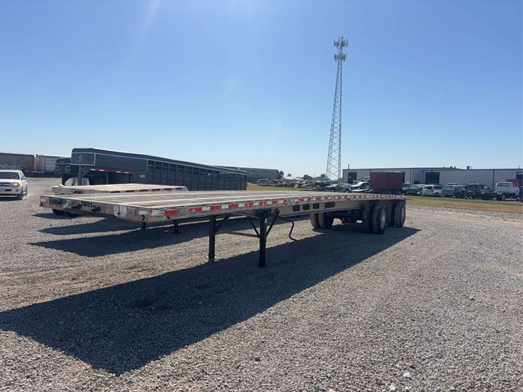 2006-east-48t-flat-deck-semi-trailer,-spread-axle-(120"),-all-axles:-21,200lbs,-11r24.5-tires,-steel-coil-supports,-vin#-1e1h5y2857rj40074-image-1