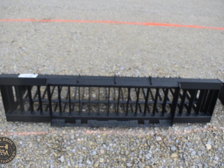 pabreak-rock-bucket-attachment-49486-image-2