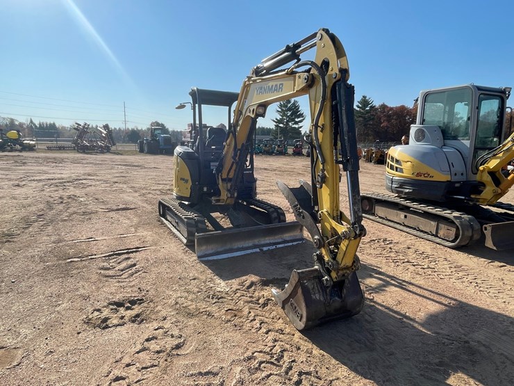 #1900-•-yanmar-vio-35-mini-backhoe-image-40
