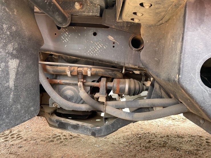 #1057-•-john-deere-diesel-4-x-4-gator-image-18