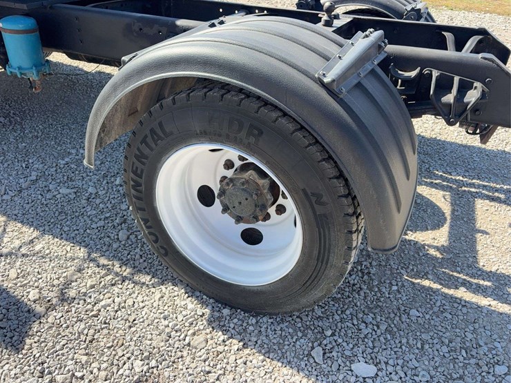 1998-international-4700-day-cab-truck,-121,834-miles,-single-axle,-255/70r22.5-tires,-dt466e-engine,-gooseneck-ball-hitch,-automatic-transmission-vin#-1hsscaan4wh551789-image-12