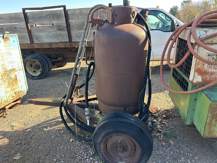 #6937-•-(1)-pst-trailer-mounted-sandblast-pressure-pot-image-2