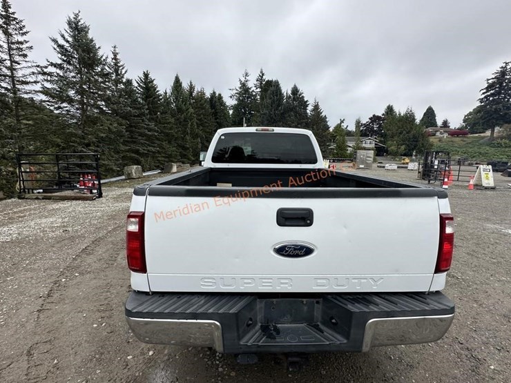 2010-ford-f-250-super-duty-4x4-pickup-image-5