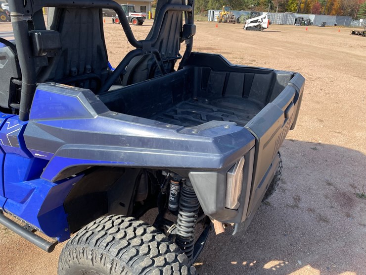 #1066-•-2022-yamaha-wolverine-rmax-1000-sxs-(comes-with-reg.-card)-image-18