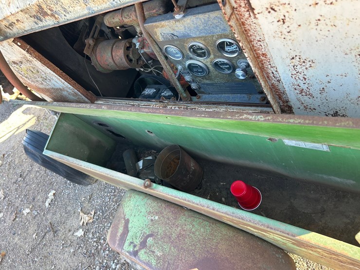 #6936-•-towable-air-compressor-trailer-image-7