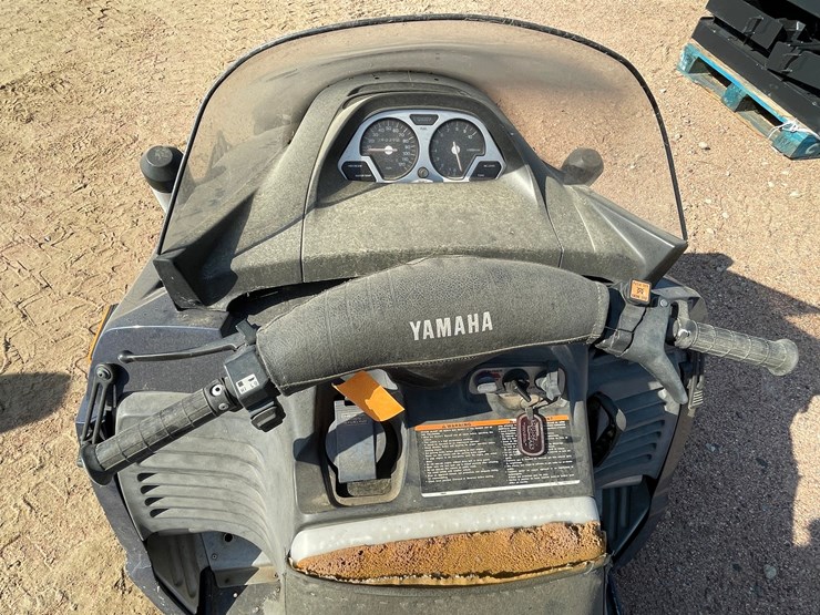 #1911-•-1996-yamaha-snowmobile-image-9