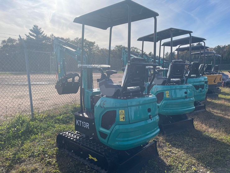 #3233-•-2026-cfg-kt13r-mini-excavator-image-4