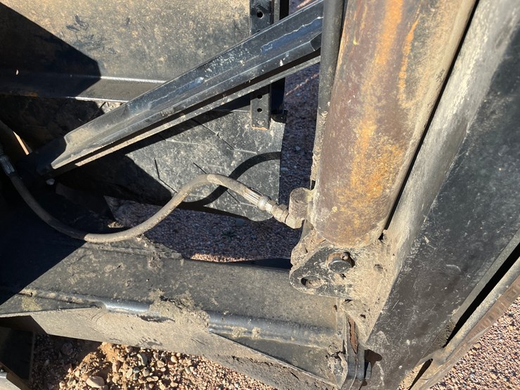 #3759-•-front-plow-mount-cut-off-image-1