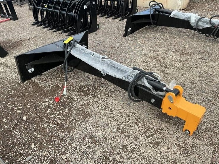 2026-giyi-telescopic-boom-for-skid-steer-image-4